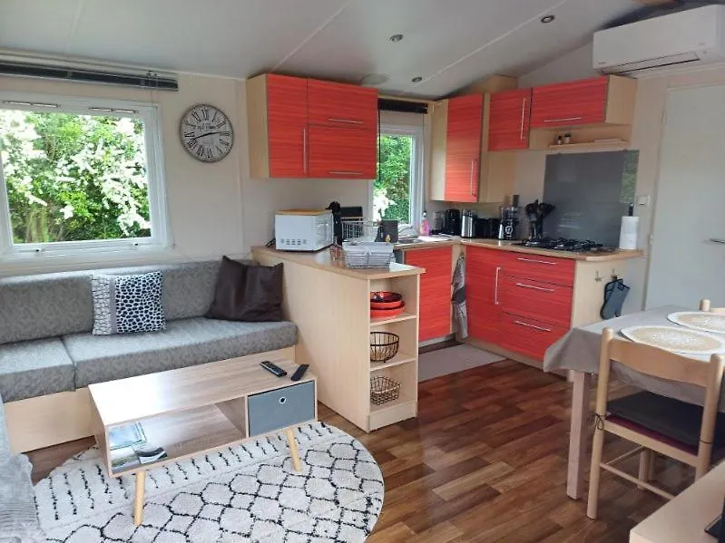 Les chalets Salinéens Salies-du-Salat Camping