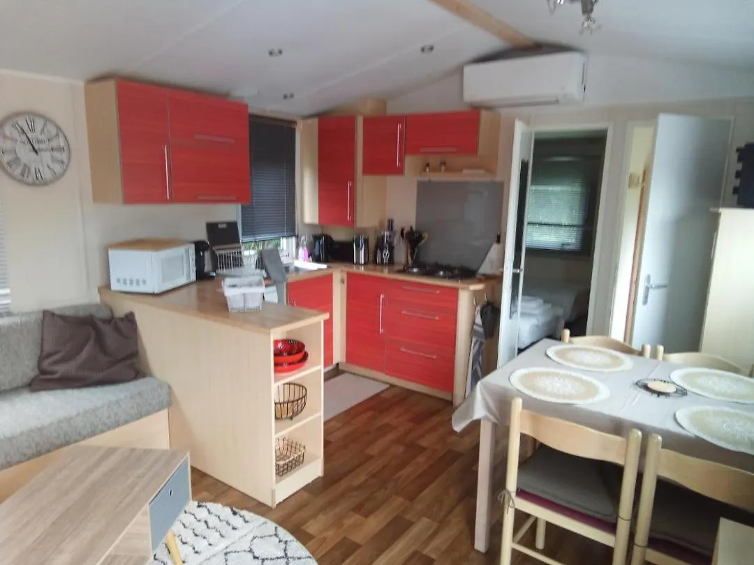 Les chalets Salinéens Salies-du-Salat France